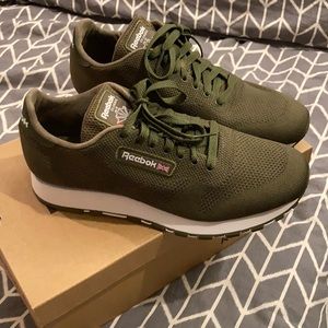 Reebok Classics - Knit : Men 7